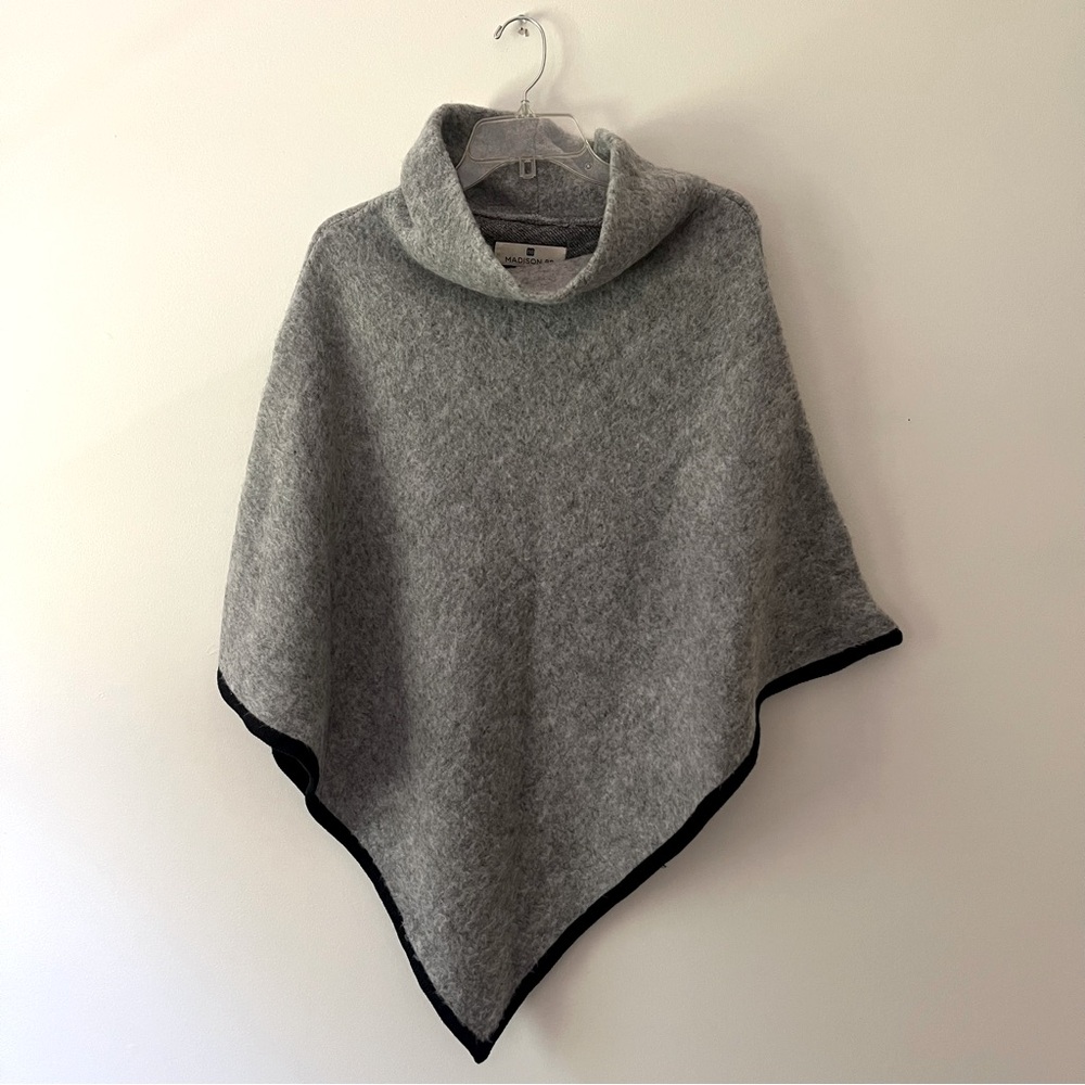 Madison 88 Sweater Poncho